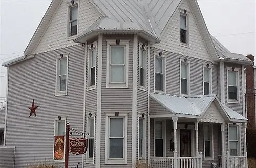 Keller House (Adults Only)